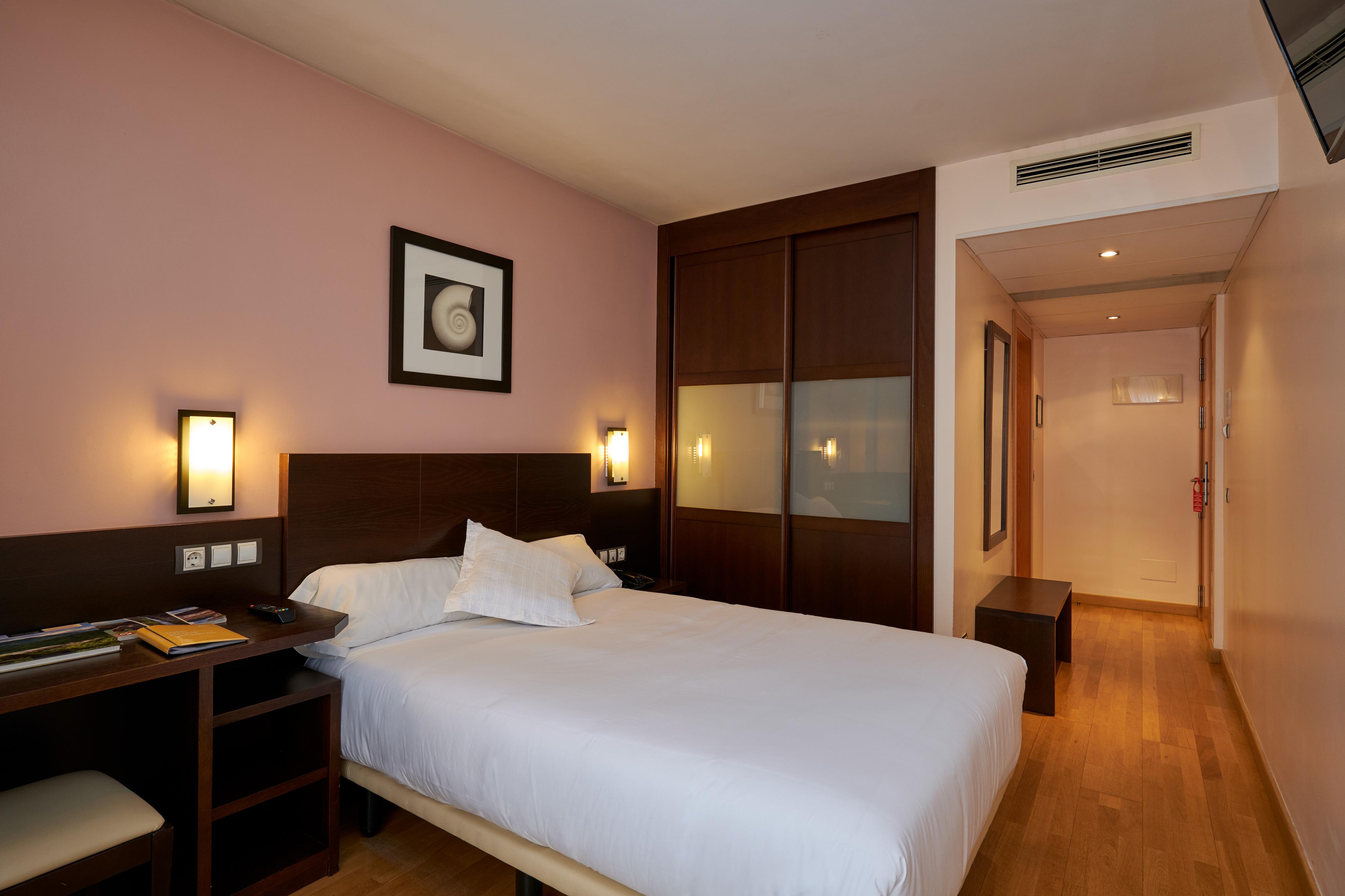 Hotel Castro Real Овьедо Экстерьер фото